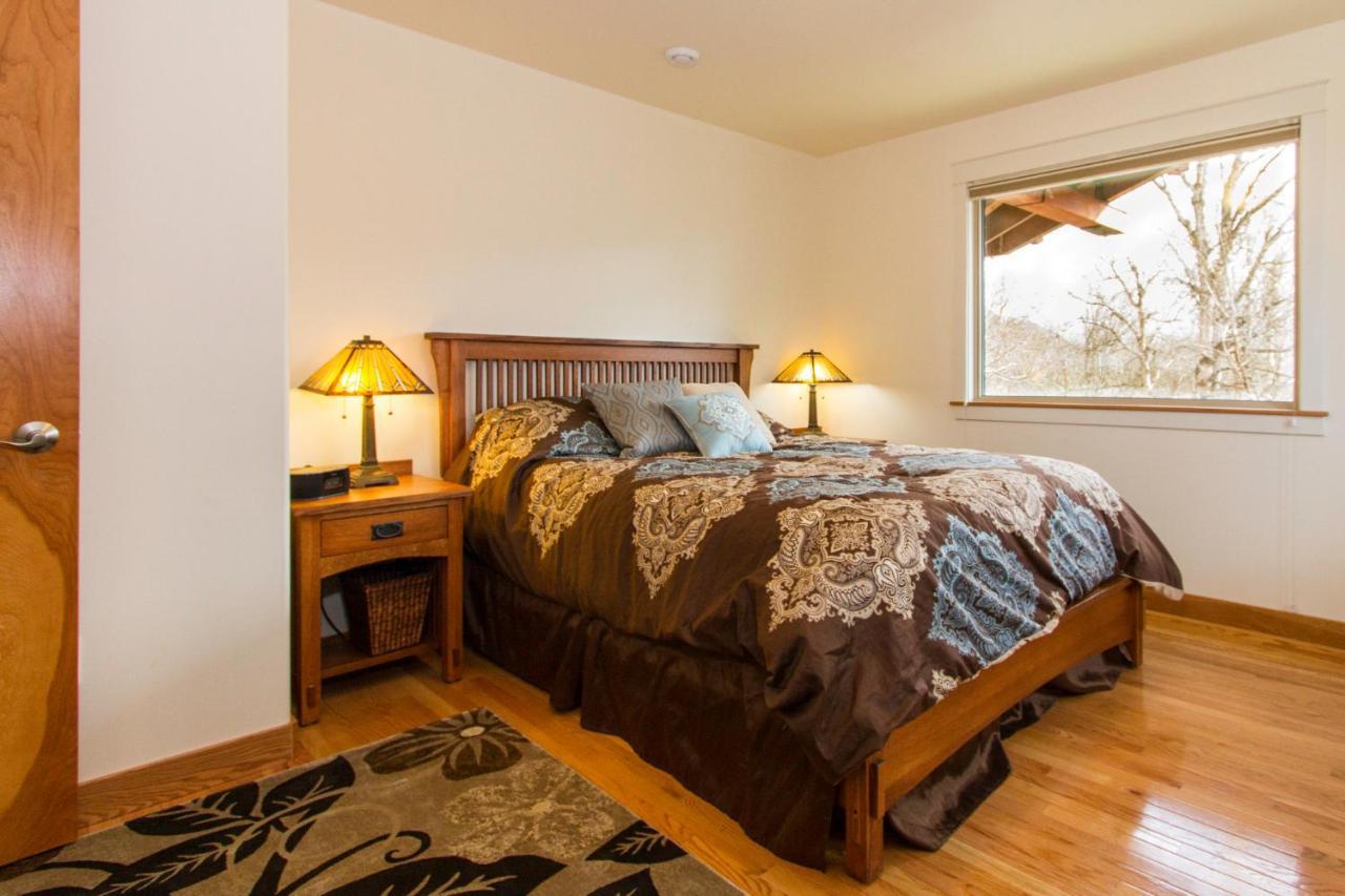 Eagle Peak Guesthouse Eagle River Buitenkant foto