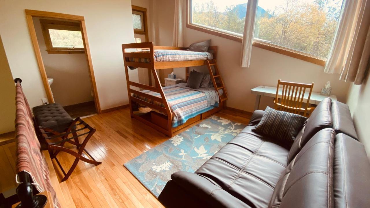 Eagle Peak Guesthouse Eagle River Buitenkant foto